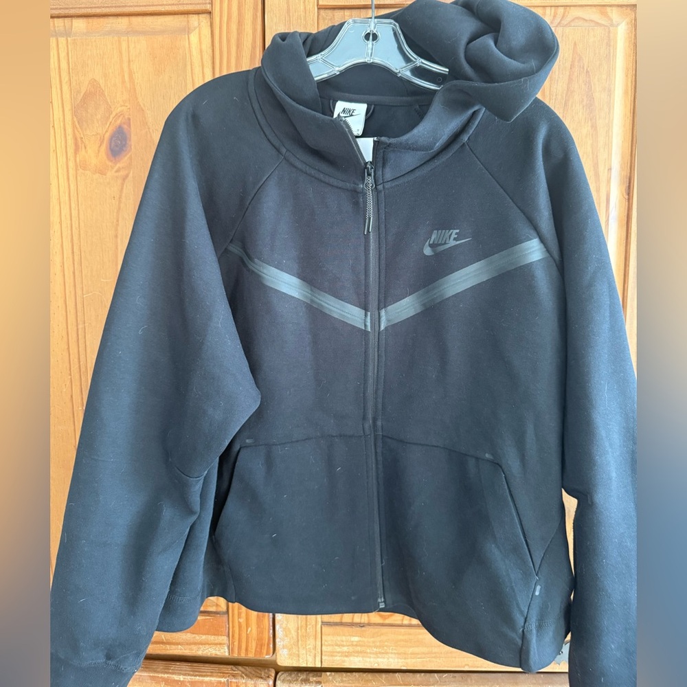 Nike Tech Women's Black Hooded Zip Sweatshirt